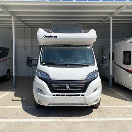 Magnifica Autocaravana Adria Matrix Axess 670sl 캠프장
