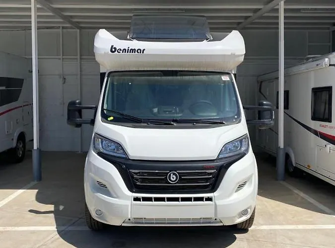 Magnifica Autocaravana Adria Matrix Axess 670sl 캠프장